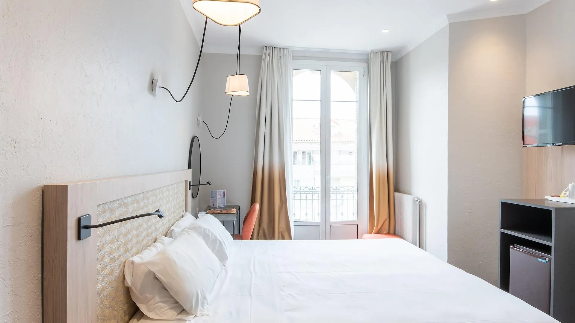 Hôtel Vendôme Nice 3*,