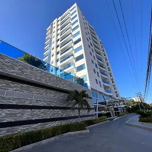 Hermoso Apto Cerca A La Playa Horizonte. Apartamento Santa Marta (Magdalena)
